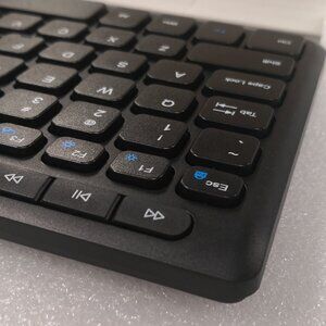 KG3615 Wireless Keyboard with USB Receiver. Black. 10m range.